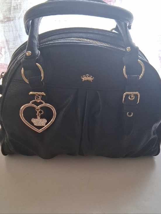 Juicy Couture Handbags - Juicy Couture Black Satchel with Gold Heart Charm